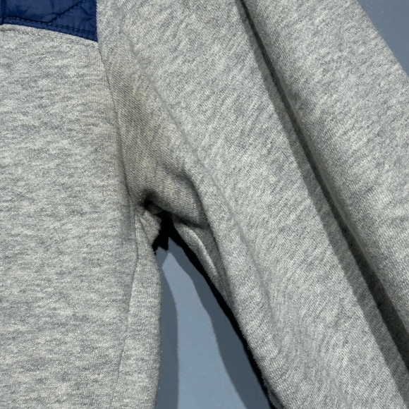 Vineyard Vines Pullover - Size S - Quilted Shoulders, Hidden Hood, Gray/Blue - Picture 9 of 10